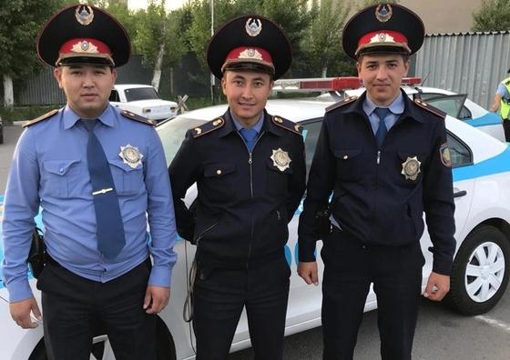 Двое граждан Узбекистана напали с ножом на таксиста и отобрали у него телефон Двое граждан Узбекистана напали с ножом на таксиста и отобрали у него телефон