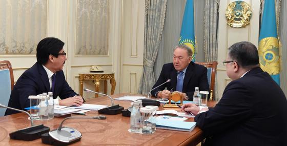 Назарбаев встретился с Назарбаев встретился с