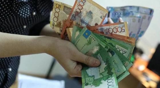 Бухгалтер торгового дома обворовала хозяев на 17 млн тенге в Усть-Каменогорске Бухгалтер торгового дома обворовала хозяев на 17 млн тенге в Усть-Каменогорске