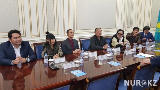 Голливудские актеры расскажут поклонникам о Восточном Казахстане Голливудские актеры расскажут поклонникам о Восточном Казахстане