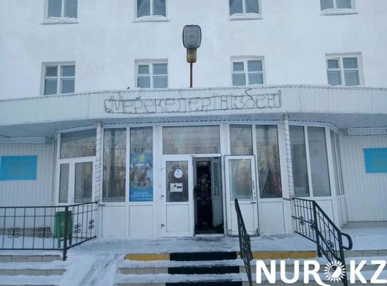Пенсионерка упала в шахту лифта в больнице в Акмолинской области Пенсионерка упала в шахту лифта в больнице в Акмолинской области