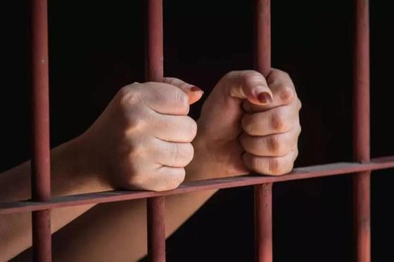Ақтау тұрғыны өз ұлын азаптап өлтірген өгей шешесі Ақтау тұрғыны өз ұлын азаптап өлтірген өгей шешесі