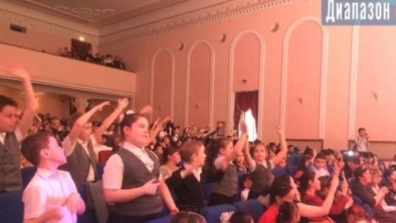 Дильназ Ахмадиева извинилась перед актюбинскими детьми Дильназ Ахмадиева извинилась перед актюбинскими детьми