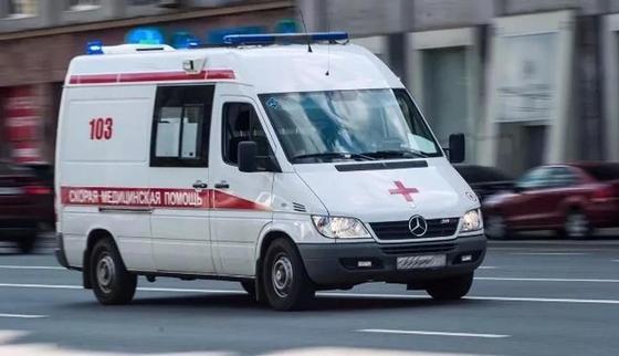 Школьника с сердечным приступом увезли на скорой прямо с уроков в Талдыкоргане Школьника с сердечным приступом увезли на скорой прямо с уроков в Талдыкоргане