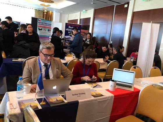 В Атырау впервые проходит выставка зарубежных ВУЗов «International Education Fair» В Атырау впервые проходит выставка зарубежных ВУЗов «International Education Fair»
