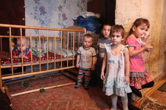 «Сама в это не верю»: россиянка подарила дом многодетной маме из ЗКО (фото, видео) «Сама в это не верю»: россиянка подарила дом многодетной маме из ЗКО (фото, видео)