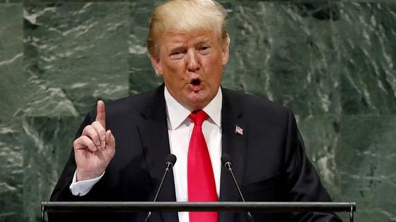 Трамп признался во влюбленности в Ким Чен Ына Трамп признался во влюбленности в Ким Чен Ына