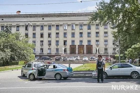 Почему экс-главу УВД обвинили в бездействии во время теракта в Алматы Почему экс-главу УВД обвинили в бездействии во время теракта в Алматы