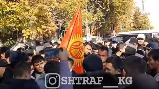 Митинг в Оше против Макрона Митинг в Оше против Макрона