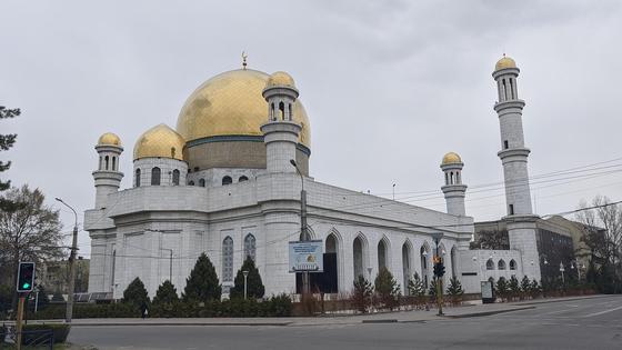 Мечеть в Алматы Мечеть в Алматы