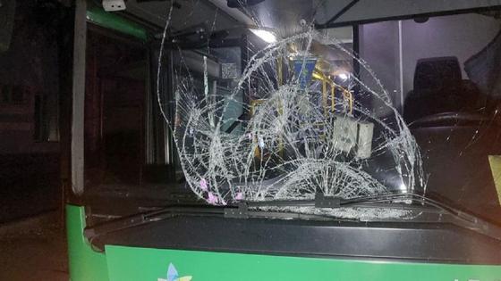 Автобус попал в аварию Автобус попал в аварию