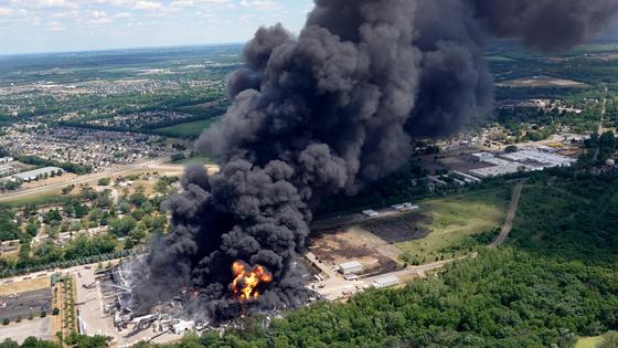 Пожар на химзаводе Пожар на химзаводе