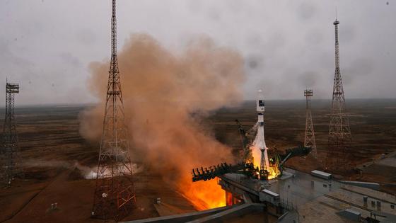 Старт ракеты с Байконура Старт ракеты с Байконура