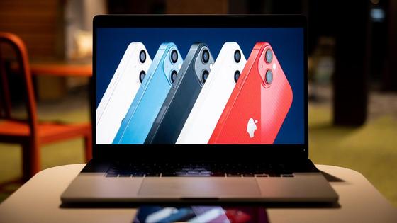 iPhone 13 iPhone 13