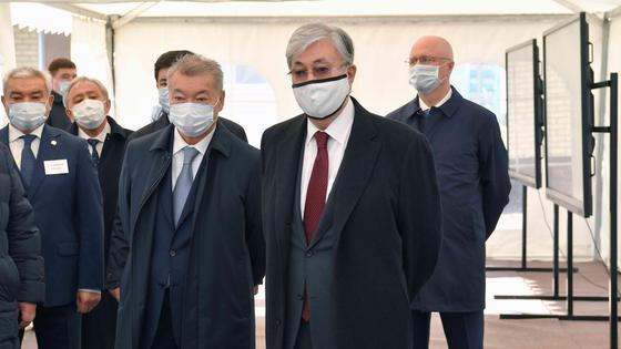 Касым-Жомарт Токаев и Даниал Ахметов Касым-Жомарт Токаев и Даниал Ахметов