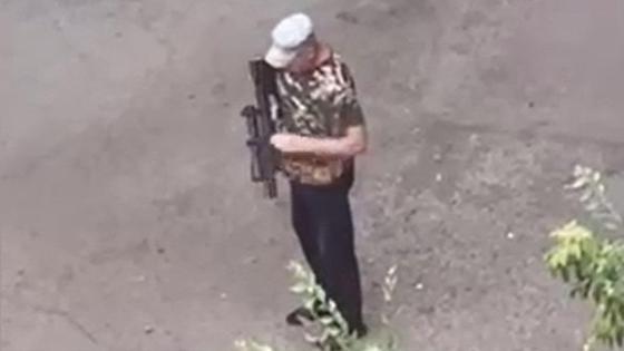 Мужчина устроил стрельбу в Караганде Мужчина устроил стрельбу в Караганде