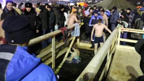 Шоқыну мерекесіндегі жаппай шомылу Шоқыну мерекесіндегі жаппай шомылу
