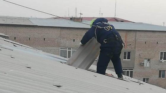 Атырауда қатты жел тұрды Атырауда қатты жел тұрды