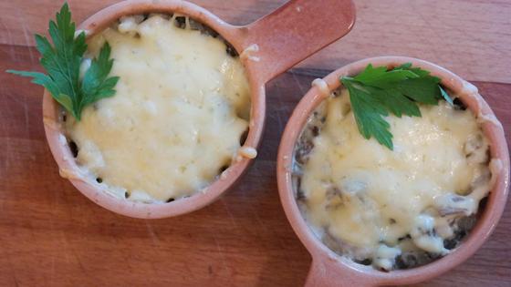 Курица с грибами и сметаной Курица с грибами и сметаной