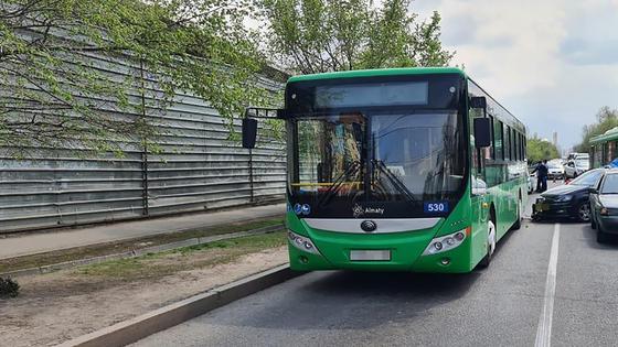 Место аварии в Алматы Место аварии в Алматы