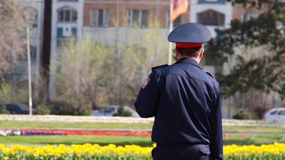 Полиция қызметкері13 Полиция қызметкері13