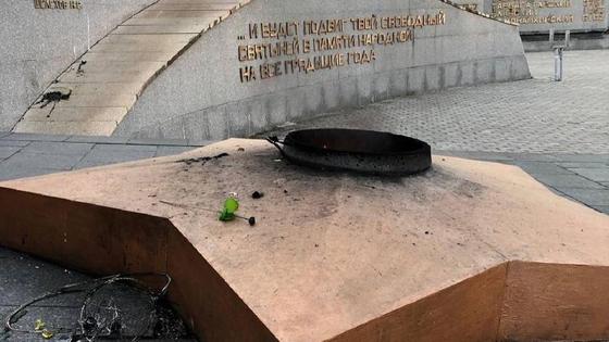 Оскверненный памятник героям ВОВ Оскверненный памятник героям ВОВ