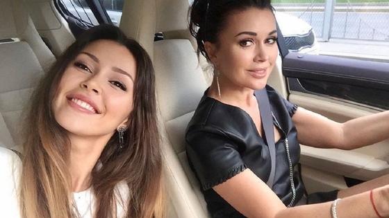 Анастасия и Анна Заворотнюк Анастасия и Анна Заворотнюк