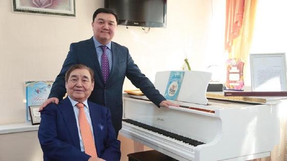 Ескендир и Биржан Хасангалиевы Ескендир и Биржан Хасангалиевы