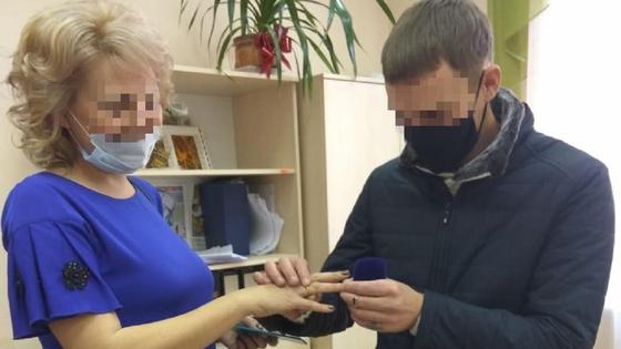 Молодожены в колонии в Костанайской области Молодожены в колонии в Костанайской области