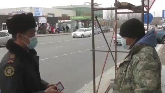 Полиция түсіндірме жұмыстарын жүргізуде Полиция түсіндірме жұмыстарын жүргізуде