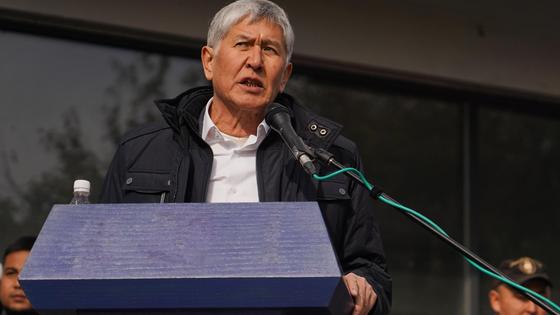 Алмазбек Атамбаев Алмазбек Атамбаев