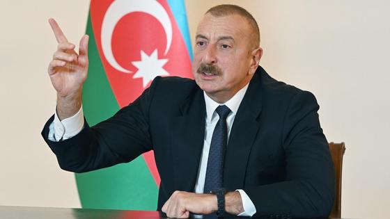 Ильхам Алиев выступает Ильхам Алиев выступает