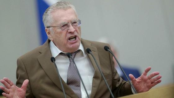 Владимир Жириновский выступает в Госдуме Владимир Жириновский выступает в Госдуме