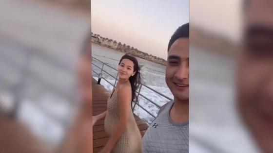 Тауеке Мусилим с женой. Скриншот Тауеке Мусилим с женой. Скриншот