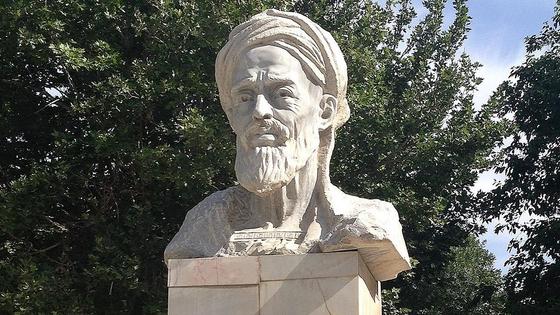 Памятник Ибн Сине в Бухаре Памятник Ибн Сине в Бухаре
