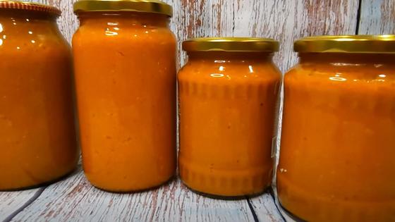 Банки с кабачковой икрой Банки с кабачковой икрой