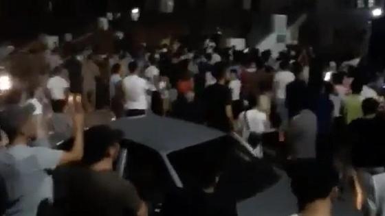 Толпа болельщиков в Шымкенте Толпа болельщиков в Шымкенте