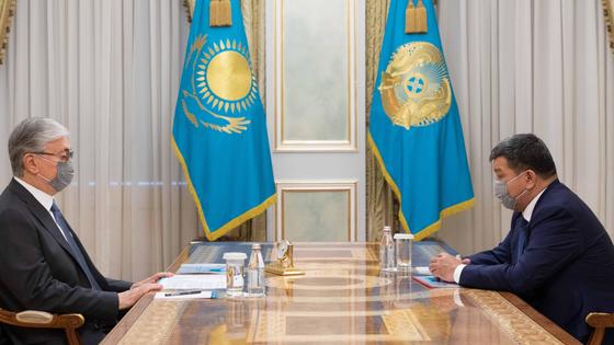 Касым-Жомарт Токаев и Махамбет Досмухамбетов Касым-Жомарт Токаев и Махамбет Досмухамбетов