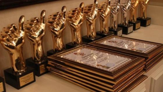 Статуэтки и грамоты Статуэтки и грамоты
