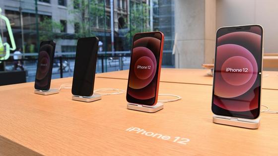 iPhone 12 iPhone 12