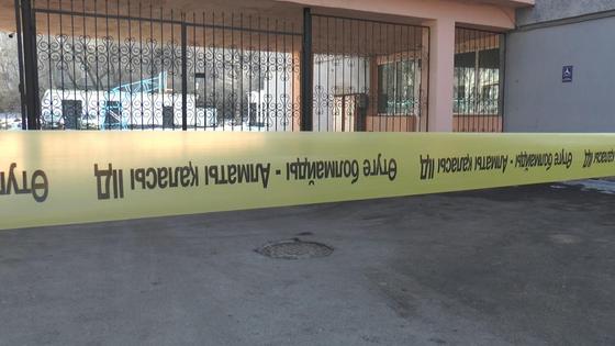 Оцепление вокруг школы Оцепление вокруг школы