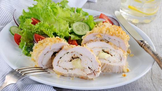 Куриные рулетики с сыром Куриные рулетики с сыром