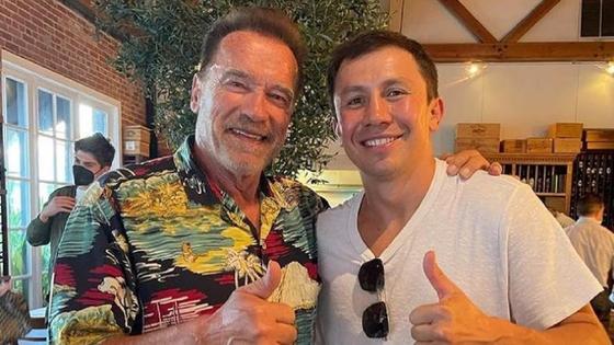 Актер Арнольд Шварценеггер и боксер Геннадий Головкин Актер Арнольд Шварценеггер и боксер Геннадий Головкин