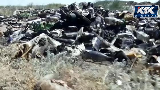 Мусор выбросили в поле Мусор выбросили в поле