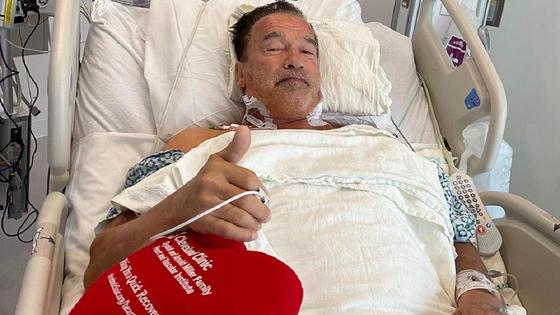 Арнольд Шварценеггер в больнице Арнольд Шварценеггер в больнице