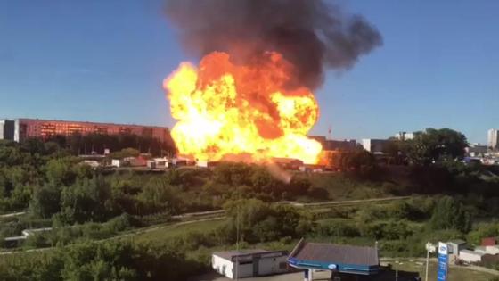 Взрыв произошел на АЗС Взрыв произошел на АЗС
