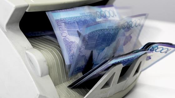 Деньги в счетмашинке Деньги в счетмашинке