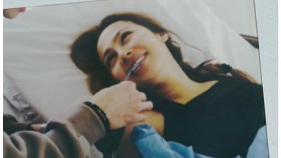 Алтынай Жолдыбаева ота кезінде Алтынай Жолдыбаева ота кезінде
