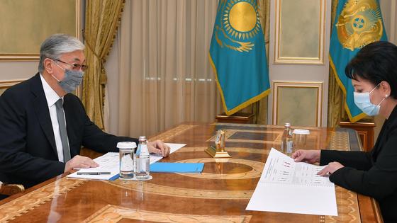 Касым-Жомарт Токаев и Гульшара Абдыкаликова Касым-Жомарт Токаев и Гульшара Абдыкаликова