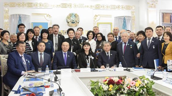 парламент и энциклопедия "Депутат" парламент и энциклопедия "Депутат"